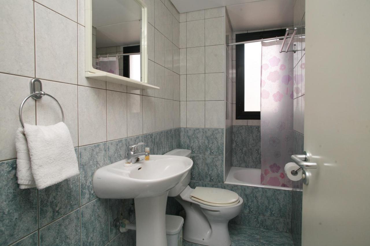 New York Plaza Hotel Apartments Πάφος Εξωτερικό φωτογραφία