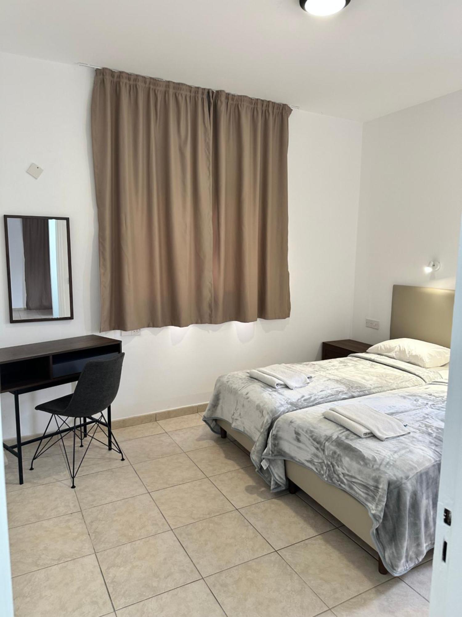 New York Plaza Hotel Apartments Πάφος Εξωτερικό φωτογραφία